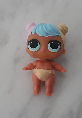 Muñeca L.o. L. Sisters Soo Mini Surprise Lil 4.5 Cm (Usado)