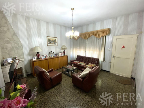 Imagen 2 de 24 de Venta De Casa 5 Ambientes Con Cochera En Wilde (25897)