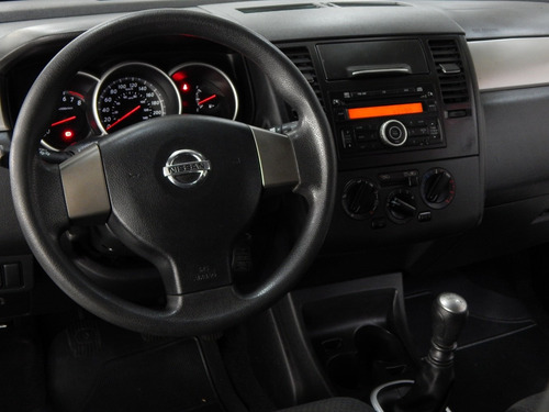 Nissan Tiida S 1.8 2012