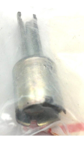 Robertshaw D Stem Adaptor For 4350, 4500, & 4510 Series Aac