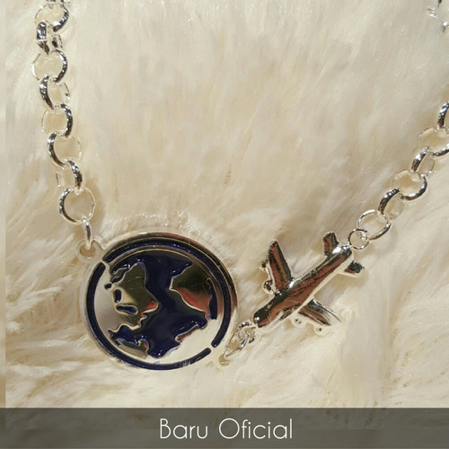 Imagen 2 de 6 de Pulsera Regulable De Acero Blanco Con Dije Avión Más Mundo