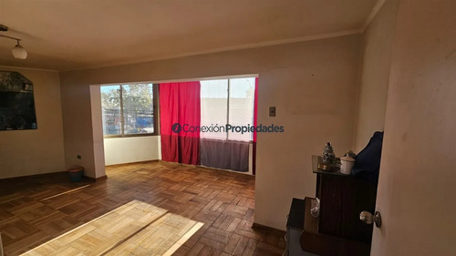 Edificio De Uso Mixto En Esquina De Alta Exposición