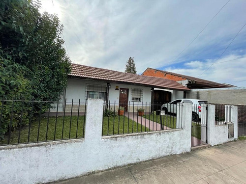 Imagen 2 de 25 de Casa En Venta 4 Ambientes C/ Parque Y Pileta En José C. Paz!