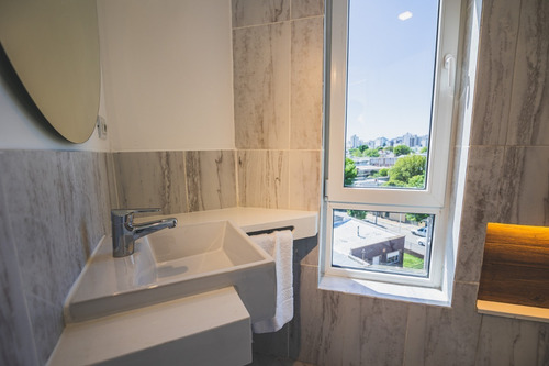 Venta Departamento 3 Amb. De Categoría, En Edificio, A Estrenar. Tandil