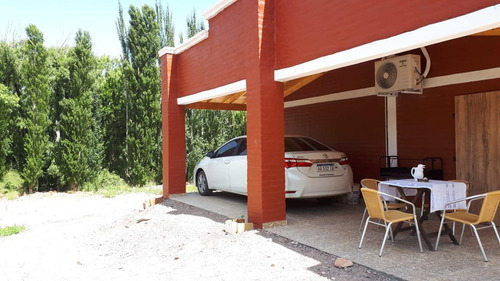 Casa En Venta - 3 Dormitorios 2 Baños - Galpón - 3.000mts2 - Uspallata, Mendoza