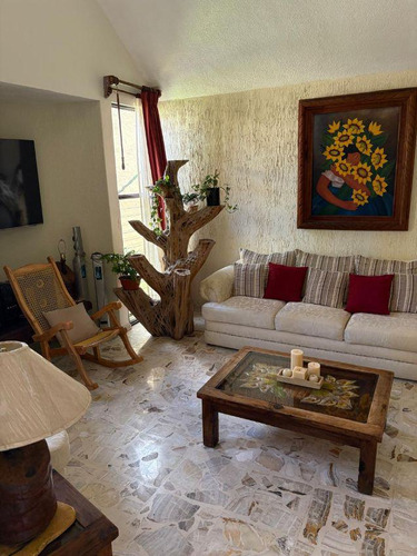 Casa Sola En Lomas De Atzingo, Cuernavaca, Morelos - Iti-2048-cs*
