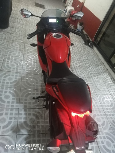 Imagen 4 de 8 de Susuki Gsx R-150 2018