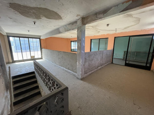 Imagen 5 de 13 de Venta - Oportunidad Local En Zona Comercial