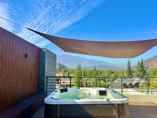 Duplex Con Jacuzzi Y Quincho Privado // 3d + 3b + Servicios