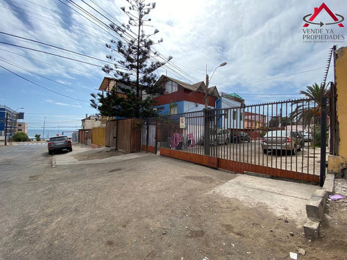 Se Vende Hermosa Casa En Calle México, Antofagasta.