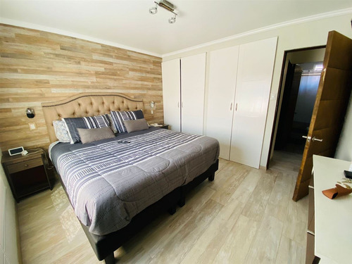 Casa En Venta De 3 Dorm. En Cerrillos