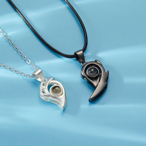Collar magnético para pareja con texto en inglés I Love You de Halves, 100 idiomas, regalo de plata