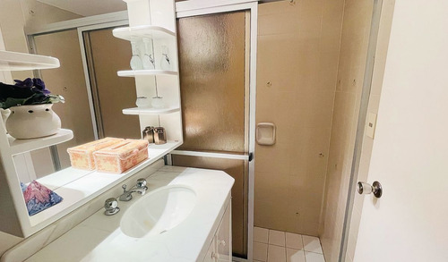 Imagen 17 de 23 de Apartamento En Venta De 3 Dormitorios En Playa Mansa (ref: Lij-5758)
