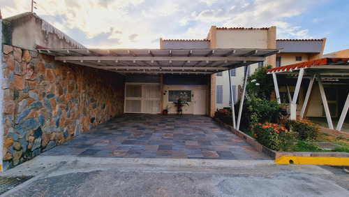 Imagen 2 de 14 de 146064 Lerry Paez 0414-9408606 Venta Townhouse Villas Del Campo San Diego Solo Clientes
