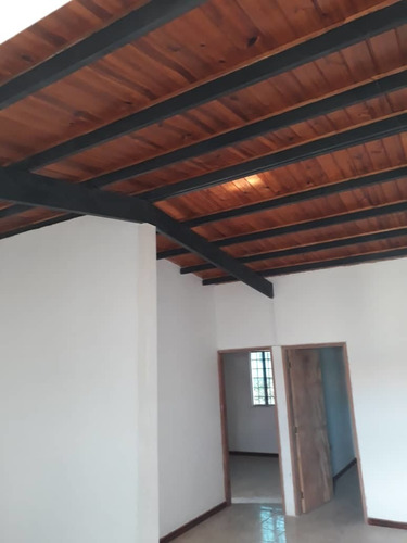 Imagen 4 de 10 de Casa En Venta, Municipio Urdaneta, Valles Del Tuy.