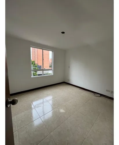 Apartamento Para La Venta En Laureles
