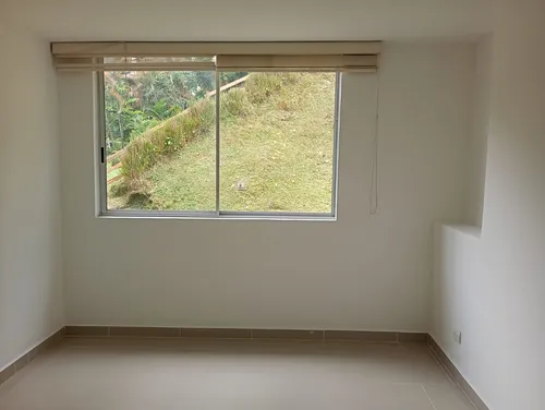 Compra Este Amplio Apartamento En Unidad Residencial Completa