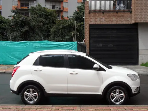Ssangyong Korando C 2.0 4x4 Diésel Mec. Full E.