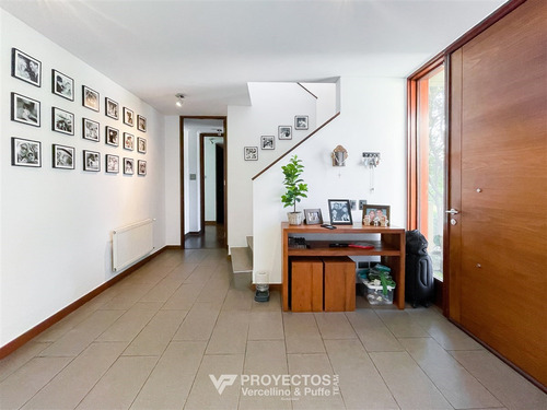 Casa En Arriendo De 4 Dorm. En Lo Barnechea