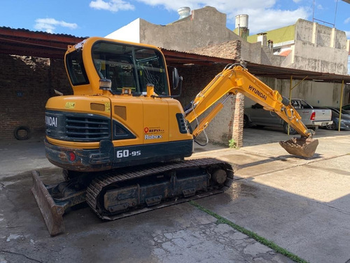 Retroexcavadora Hyundai Robex 60/95