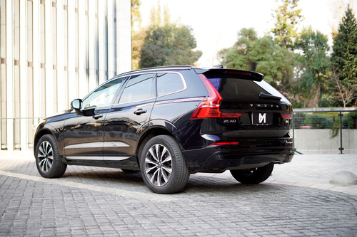 Volvo XC60 B5 AWD