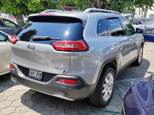 Jeep Cherokee 2.4 Limited Premium Plus