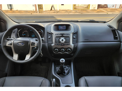 Ford Ranger 2.5 XLT 4X2 CD 16V FLEX 4P MANUAL