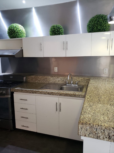 Imagen 3 de 10 de Vendo Casa En La Sm 44, Av La Luna Y Av Andres Q.roo