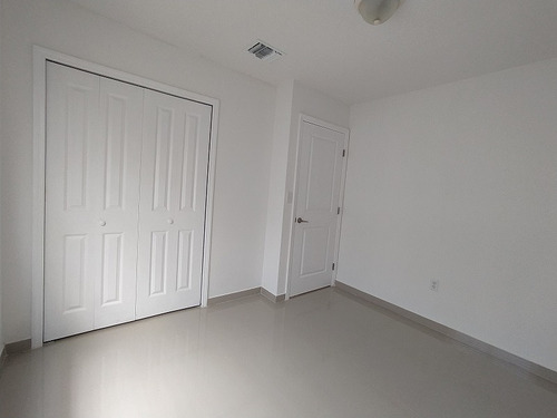 Imagen 9 de 15 de Moderno Town House Ubicado En La Terranova Porlamar Villas