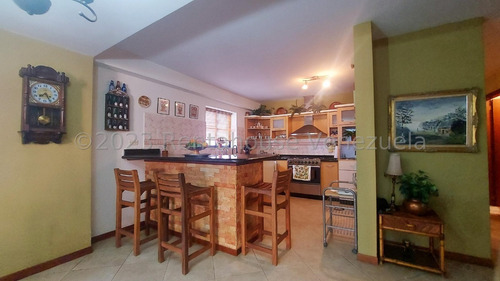 Apartamento En Venta En La Trigaleña Valencia Carabobo 24-2563, Eloisa Mejia