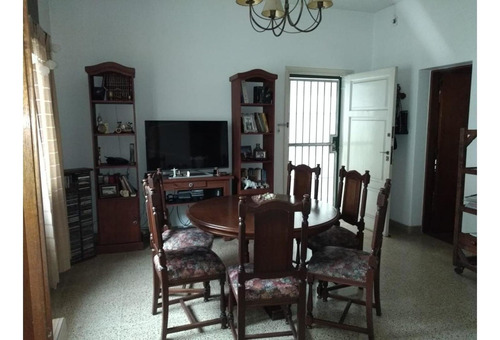 Imagen 7 de 12 de Casa En Lote Propio De 8,66x19