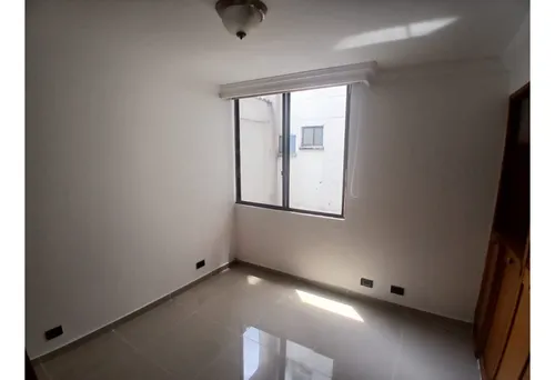 Renta Apartamento Amplio En La Circunvalar