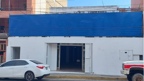 Se Vende Local Comercial 720 M2 Catia La Mar - La Guaira