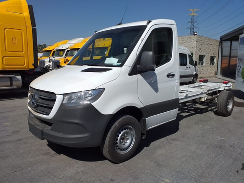 Sprinter Chasis Cabina Mediana 517 2024