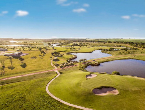 Imagen 8 de 19 de Carmelo Golf
