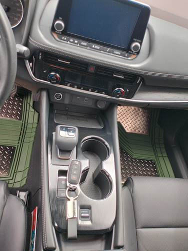 Nissan X-Trail 2.5 Exclusive 2 Row Cvt