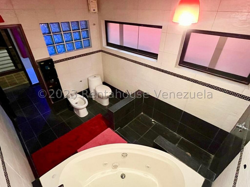 Imagen 24 de 30 de Casa En Venta En Prados Del Este Sj 43003
