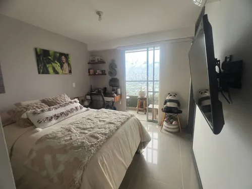 Se Vende Apartamento En Loma De Los Bernal Parte Baja