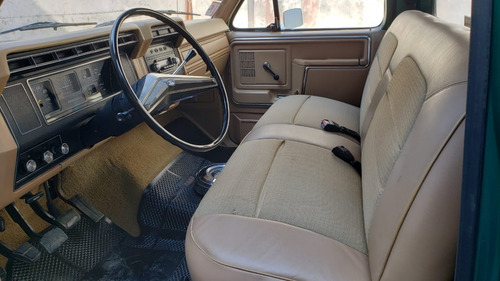 Ford F-100 Deluxe 1984 6 Cilindros