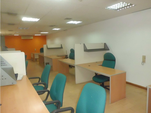 Se Vende Oficina 200m2 Centro Plaza 7651