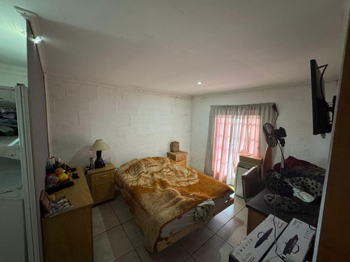 Venta Casa Con Pileta José C. Paz Con Cochera