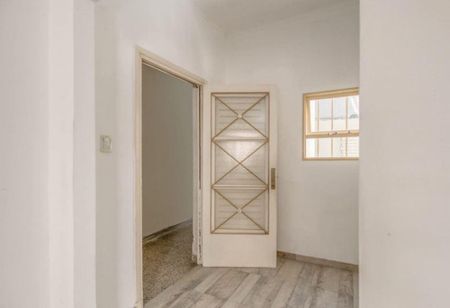 Imagen 13 de 22 de Ph Venta 2 Dormitorios 1 Baño 1 Patio 71 Mts 2 Totales - La Plata