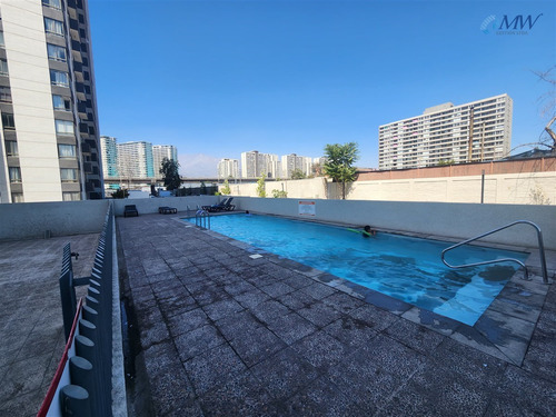 Departamento En Venta 2d 2b Metro Carlos Valdovino
