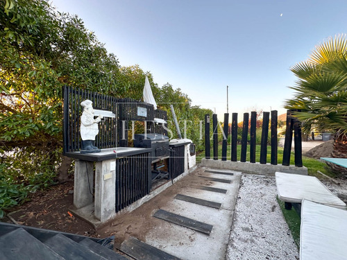 Luminosa Casa En Marbella