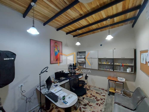 Imagen 3 de 9 de Mk Inmobiliaria Vende Casa Con Galpón En Prolongación De Av. Aragua, La Morita I.