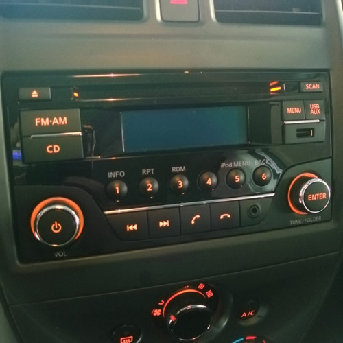 Imagen 10 de 14 de Nissan Versa 2019