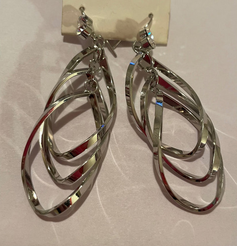 Aros Plateados Hermosos Nuevos