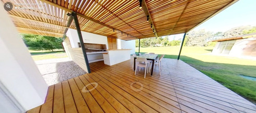 Imagen 6 de 13 de Casa En Venta De 4 Dormitorios En Pueblo Mio (ref: Bpv-8136)