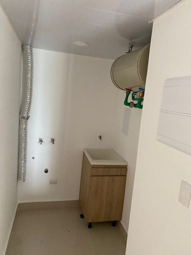 Imagen 2 de 16 de Apartamento De Alquiler En Hispanoamericana