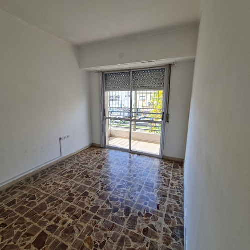 Departamento Tipo Casa En Alquiler En Lanus Oeste